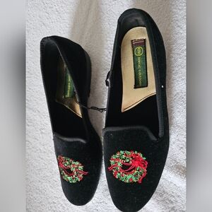 Black Embroidered Women's Shoes With Wreath